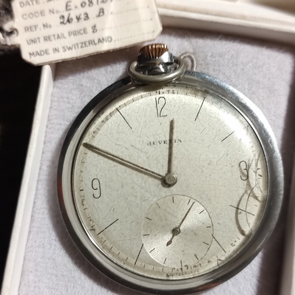 Juvenia Swiss Pocket Watch - Picture 1 of 3
